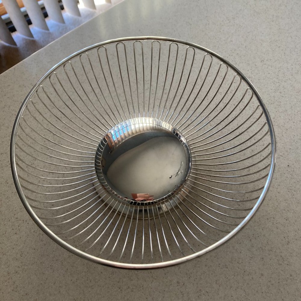 Silver Plate Bread Basket NOS Vintage 10" - Picture 5 of 11